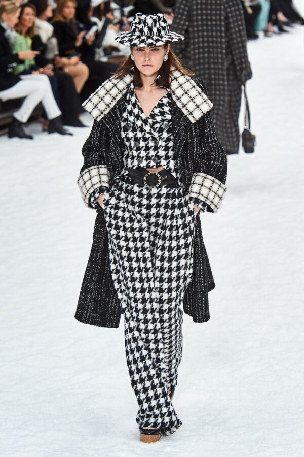 Paris Fashion Week: Karl Lagerfeld last collection with Chanel. The ...