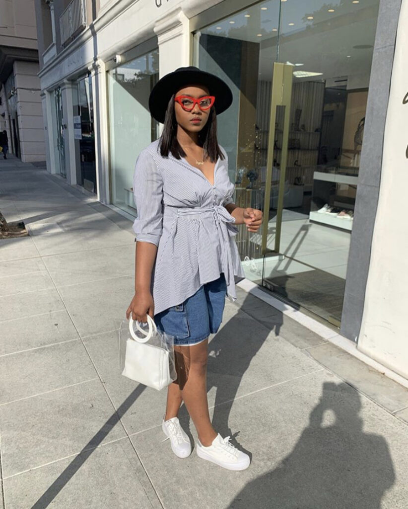 This is a chic 2020 fall outfit look with a fedora hat that is perfect for the 2020 fall season.