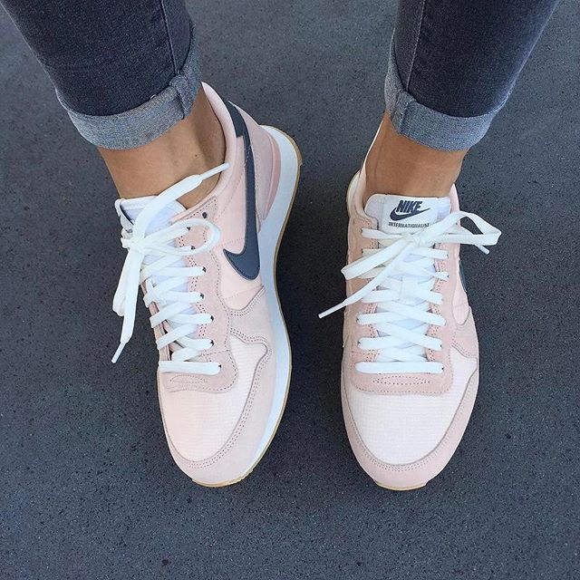 These Women’s Nike Sneakers Need To Be In Your Collection - Dope