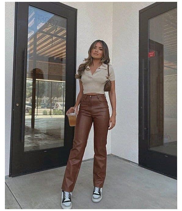 Brown clothing pieces are mainly attributed to the street style fashion scene, which is the preferred style of fashion right now in our society. I love the color when it comes to different clothes and even sneakers. You can make a fit look comfortable and super swaggy.
