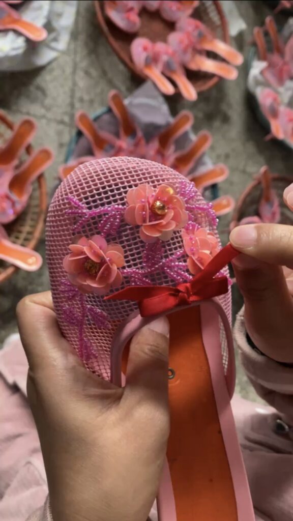 Chinese mesh sandals